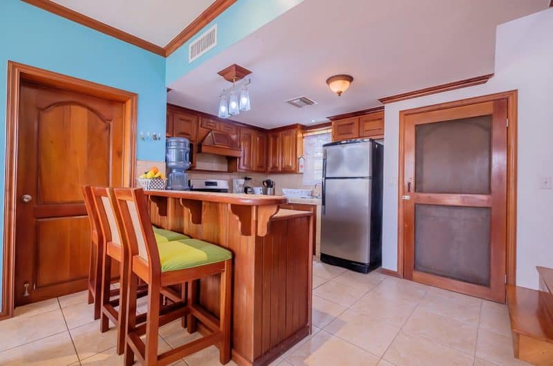Ambergris Lake Villas - 3 Bedroom Oceanview - Kitchen