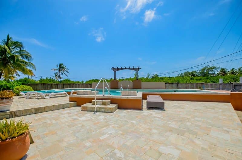 Solitude 2 Bedroom Condominium Belize - View of Pool