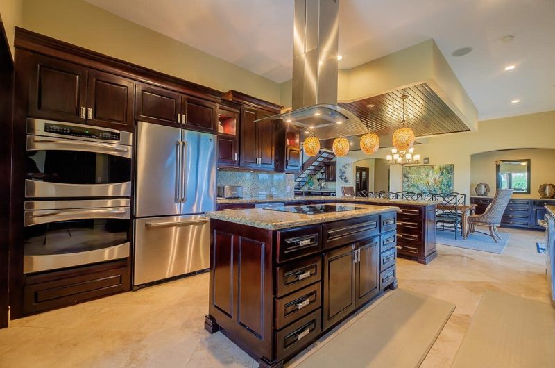 Wataview Beachfront Estate Kitchen