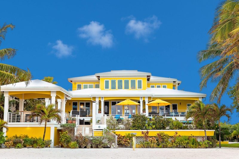 Wataview Beachfront Estate Front Of House