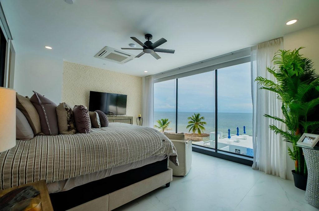 Clear Water Belize 15