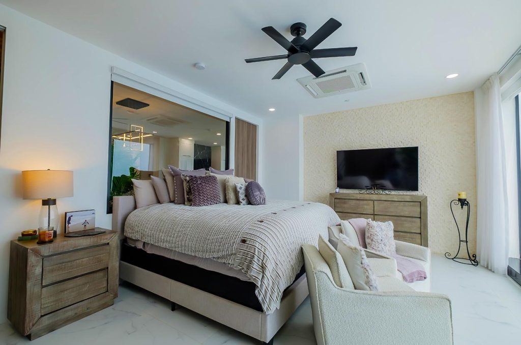 Clear Water Belize 16